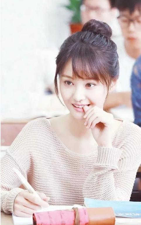 娱乐圈爆料女孩是谁,揭秘神秘女孩身份之谜 第3张 娱乐圈爆料女孩是谁,揭秘神秘女孩身份之谜 第3张